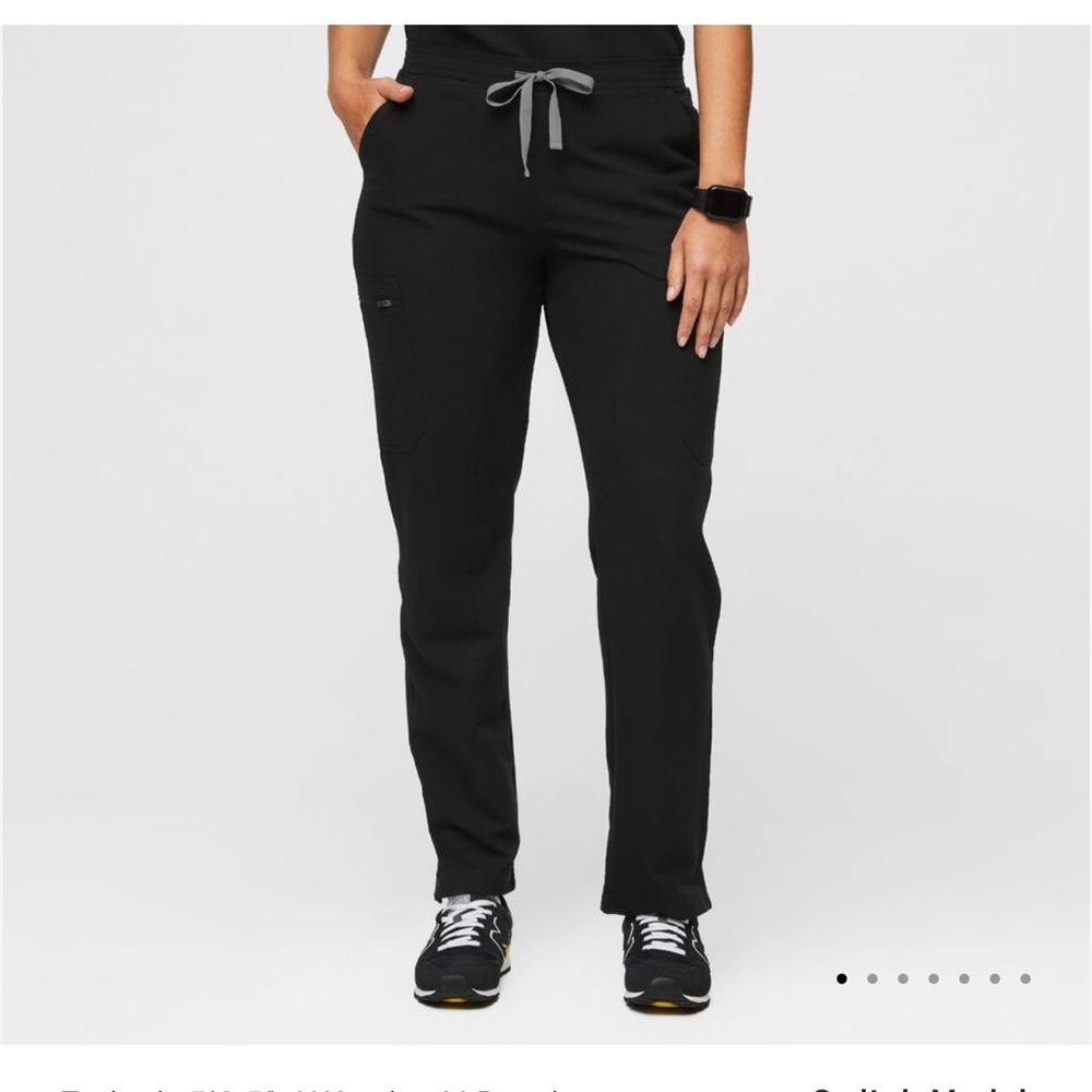 Black Figs Yola skinny scrub